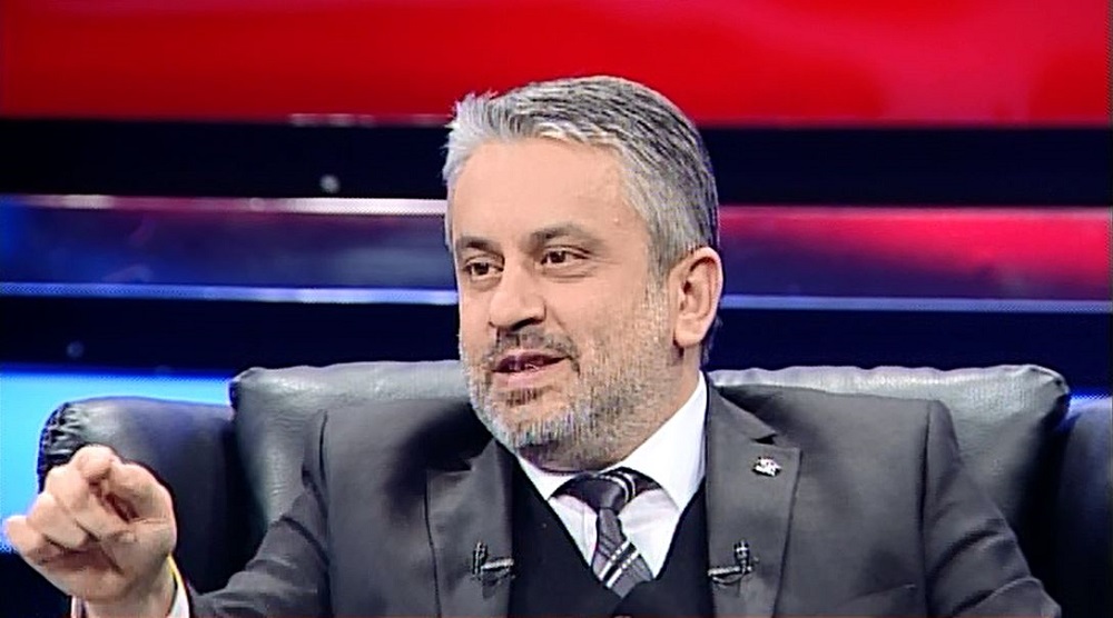1.-yazi-icin-ak-parti-il-baskani-ayhan-salman-001.jpg