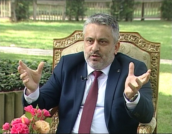 1.-yazi-icin-ak-parti-il-baskani-ayhan-salman.png