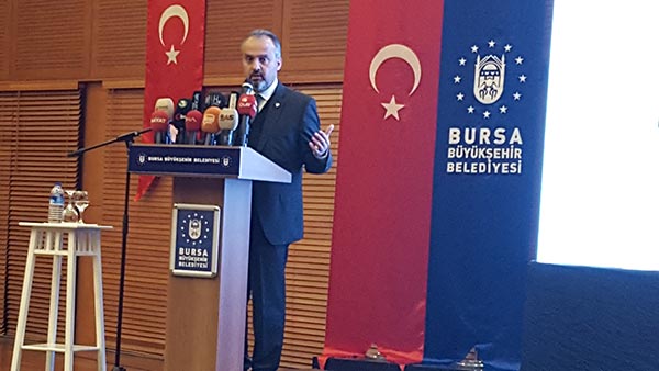 1.-yazi-icin-buyuksehir-belediye-baskani-alinur-aktas-008.jpg