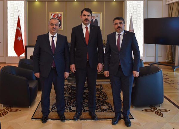 1.-yazi-icin-cevre-ve-sehircilik-bakani-murat-kurum,-buyuksehir-genel-sekreteri-ismail-yilmaz,-yildirim-belediye-baskani-oktay-yilmaz.jpg