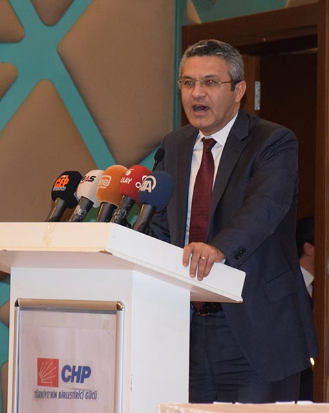 1.-yazi-icin-chp-genel-baskan-yardimcisi-oguz-kaan-salici.jpg