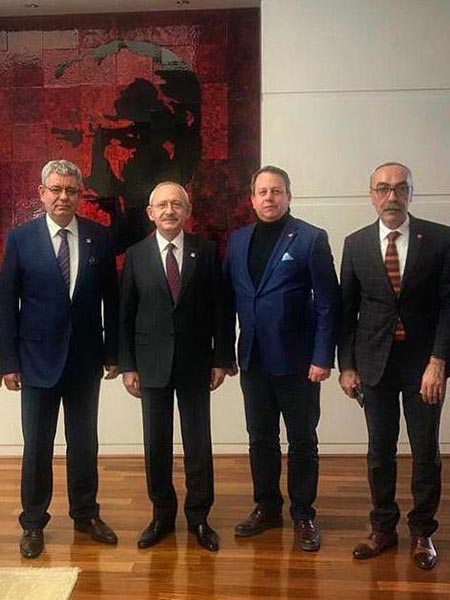 1.-yazi-icin-chp-il-baskani-huseyin-akkus,-il-baskanlik-divani-ve-ilce-baskanlari-chp-genel-baskani-kemal-kilicdaroglu-ile.jpg