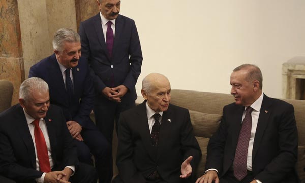 1.-yazi-icin-mhp-genel-sekreteri-ismet-buyukataman,-cumhurbaskani-recep-tayyip-erdogan,-mhp-genel-baskani-devlet-bahceli.jpg