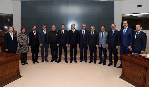 1.-yazi-icin-milli-savurnma-bakani-hulusi-akar,-kara-kuvvetleri-komutani-orgeneral-umit-dundar,-hakan-cavusoglu,-alinur-aktas.jpg.jpg