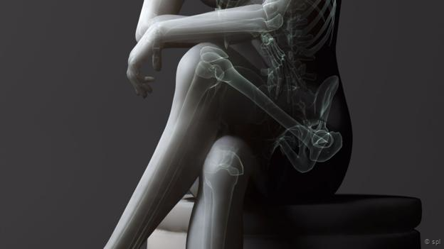 151014113729_crossed_leg_skeleton.png