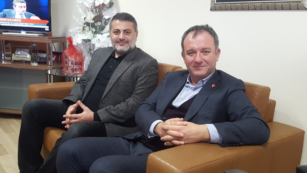 2.-yazi-icin-chp-nilufer-ilce-baskani-mehmet-turan-tansal-ve-firat-yilmaz.jpg