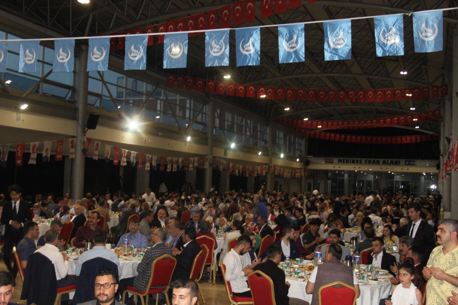 3.-mhp-il-ve-ulku-ocaklari-iftari-merinos.jpg