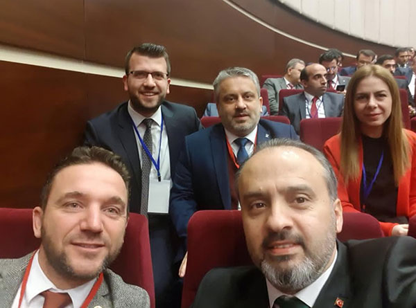 3.-yazi-icin-ak-parti-il-baskanlari-toplantisi.jpg
