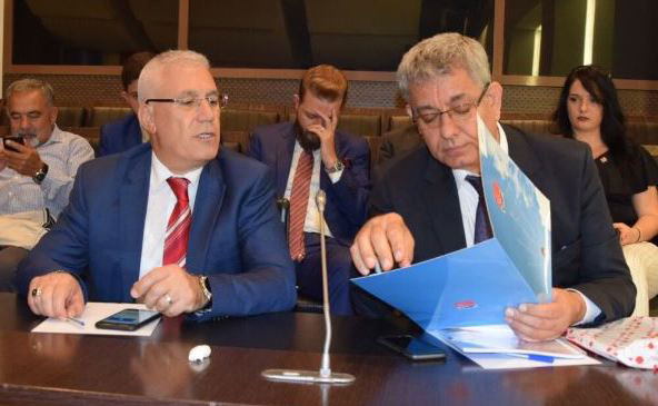 3.-yazi-icin-chp-il-baskani-huseyin-akkus-ve-nilufer-belediye-baskani-mustafa-bozbey.jpg