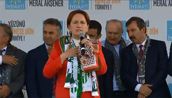 3.-yazi-icin-meral-aksener-bursa-mitingi,-gokdere.jpg