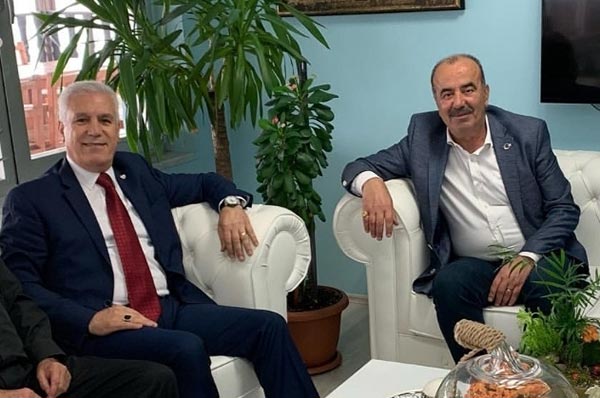 3.-yazi-icin-mustafa-bozbey-mudanya-belediye-baskani-hayri-turkyilmaz-ziyareti.jpg