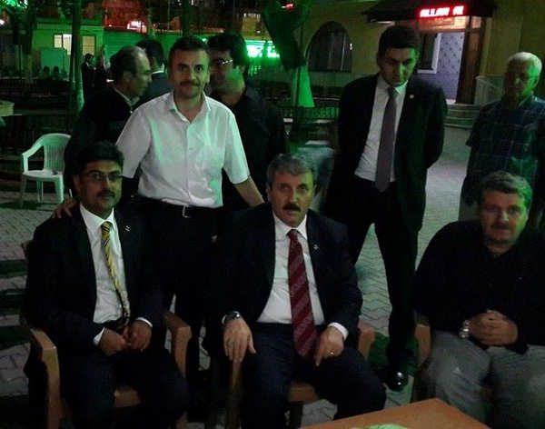4.-yazi-icin-bbp-genel-baskani-mustafa-destici-ve-bbp-bursa-il-baskani-mehmet-gebes.jpg