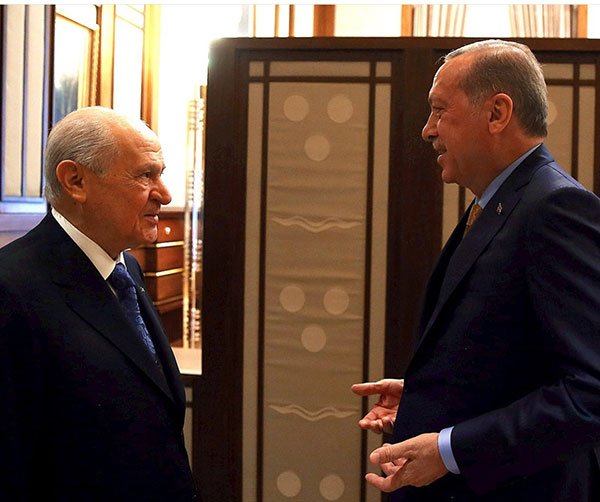 4.-yazi-icin-cumhurbaskani-recep-tayyip-erdogan-ve-mhp-genel-baskani-devlet-bahceli-001.jpg