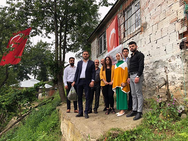 4.-yazi-icin-halan-kopruluogullari,-ak-parti-osmangazi-genclik-kolu,-eren-bulbulun-evi,-macka.jpg
