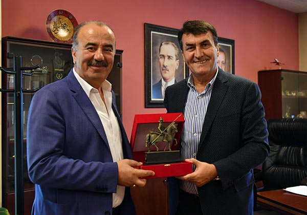 4.-yazi-icin-osmangazi-belediye-baskani-mustafa-dundar-ve-mudanya-belediye-baskani-hayri-turkyilmaz.jpg