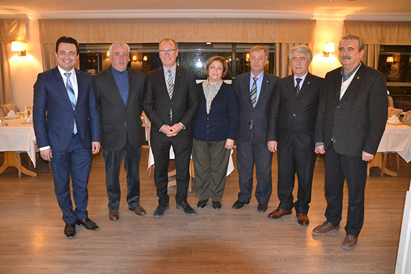 5.-yazi-icin-mudanya-belediye-meclisi-bagimsiz-uyeleri-dspye-gecti-ve-rdsp-yoneticileri.jpg