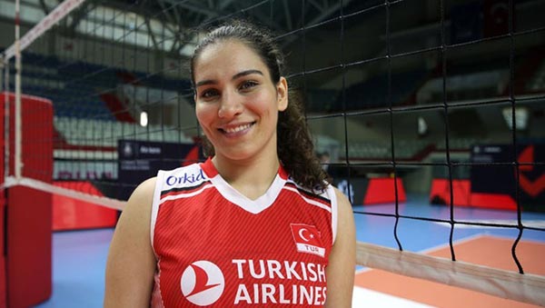 5.-yazi-icin-voleybol-kadin-milli-takimi-aylin-sarioglu.jpg