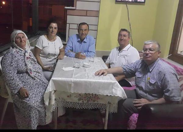 6.-yazi-icin-kemal-demirel-ve-nimet-demirel-silivride-ev-ziyareti.jpg