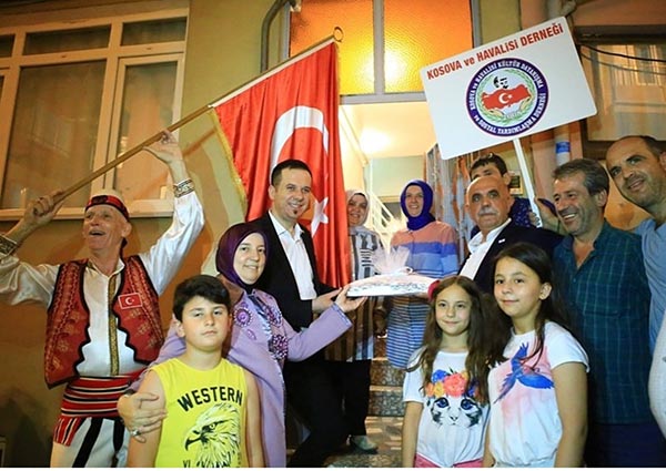 6.-yazi-icin-kosova-ve-havalisi-dernegi-sahur,-arnavur-gelenegi,-emine-yavuz-gozgec,-refik-ozen.jpg