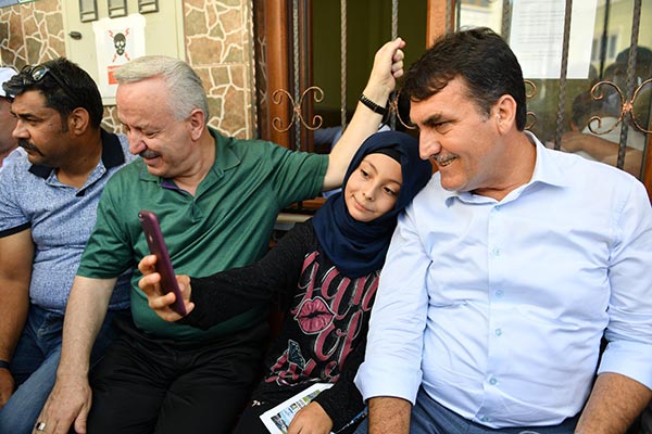 6.-yazi-icin-osmangazi-belediye-baskani-mustafa-dundar-yenibaglar-mahallesi.jpg
