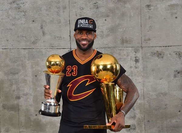 lebrron2.jpg