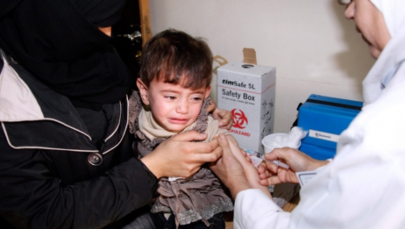 Çocuklara aşı yerine kas gevşetici verilmiş