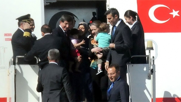 Davutoğlu: Bugün bir bayram günüdür