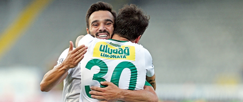 Gençlerbirliği karşısında siftah yapan Bursaspor, yaralı Kartal`ı gözüne kestirdi. Üst