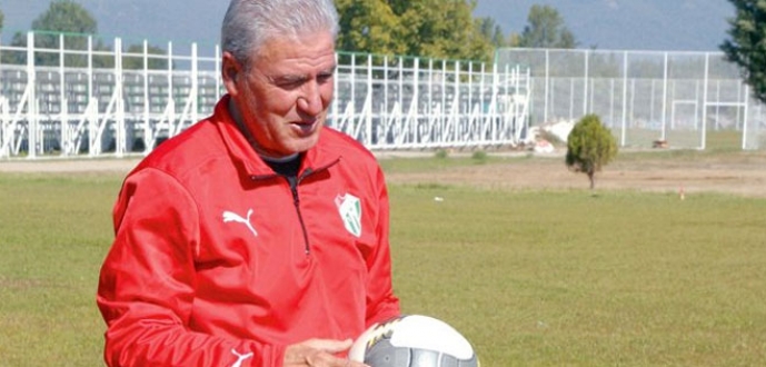 Büyük ustanın son hediyesi Bursaspor`a yıllarca büyük hizmetler verdi, Ozan Tufan`ı da yeşil beyazlı