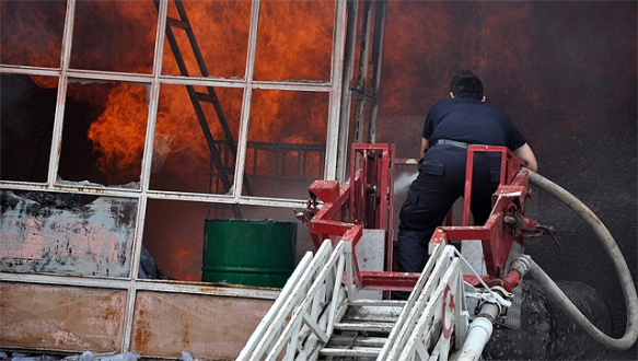 Alev savaşçıları dert küpü