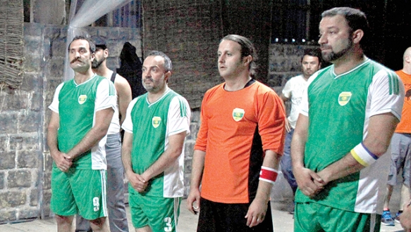 Küçük Çakallar Küçük Çakallar