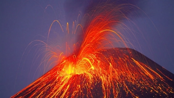 Yanardağ patladı, 40 yaralı 7 kayıp