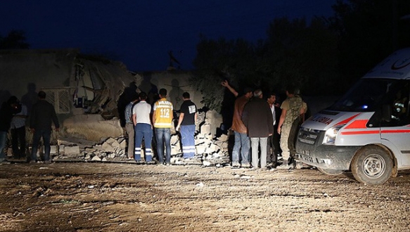 Suruç`a 3 havan mermisi düştü: 3 yaralı