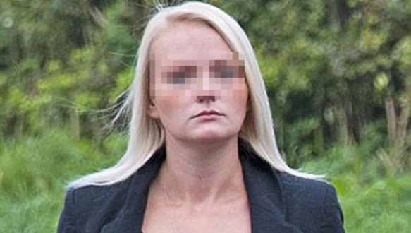 15 yaşındaki bakıcıya zorla…