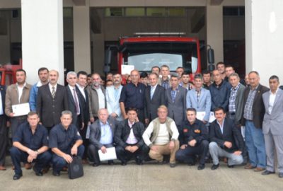 Gönüllü itfaiyeciler sertifikalarını aldı