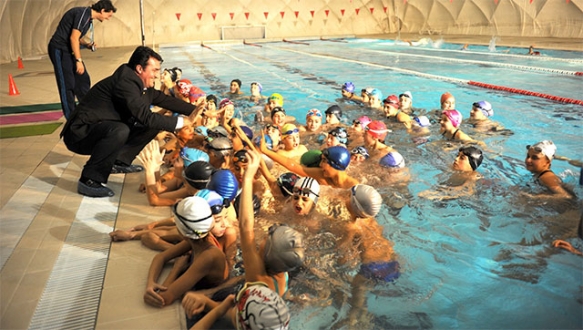 Bursa’da 4 mevsim yüzme keyfi