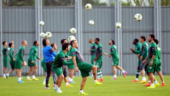 Timsah`ta moraller yerinde Timsah`ta moraller yerinde