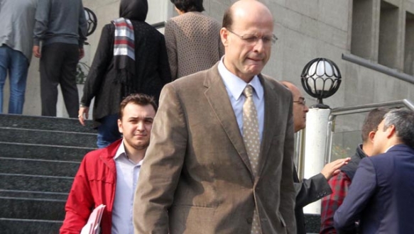 Kılıç`tan profesöre hakaret suçlaması