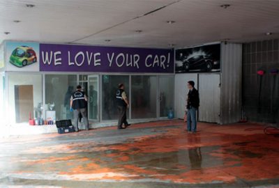 Bursa’da oto yıkamacının kasasını çaldılar