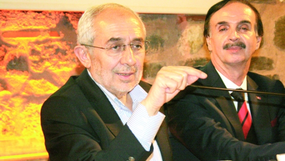 Türkçe tahribata uğruyor Türkçe tahribata uğruyor