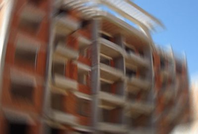 Hırsızlar inşaatı soydu