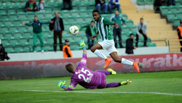 Bakambu göze girdi Bakambu göze girdi