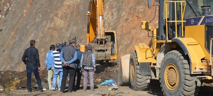 3 yaşındaki İzzet’in cesedi aranıyor 3 yaşındaki İzzet’in cesedi aranıyor