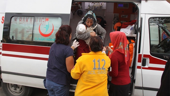 Çatıdan düşen küçük kız yaralandı