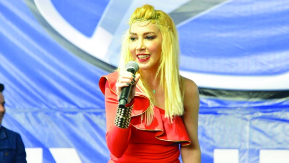 `Teşekkürler Hande`