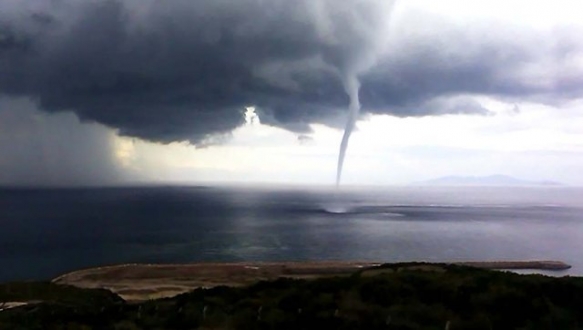 Biga`daki hortum böyle görüntülendi