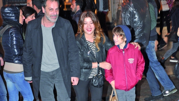 Ali`ye kıyafet beğendiler