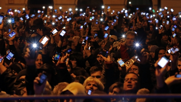 Macaristan`da, hükümetin önümüzdeki yıl yürürlüğe girmesi öngörülen internet vergisine karşı
