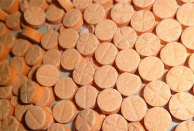 Bursa`da okul önlerinde satacaklardı