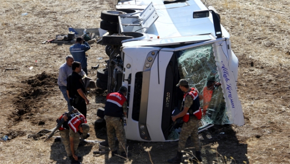 1 şehit, 3 yaralı 1 şehit, 3 yaralı